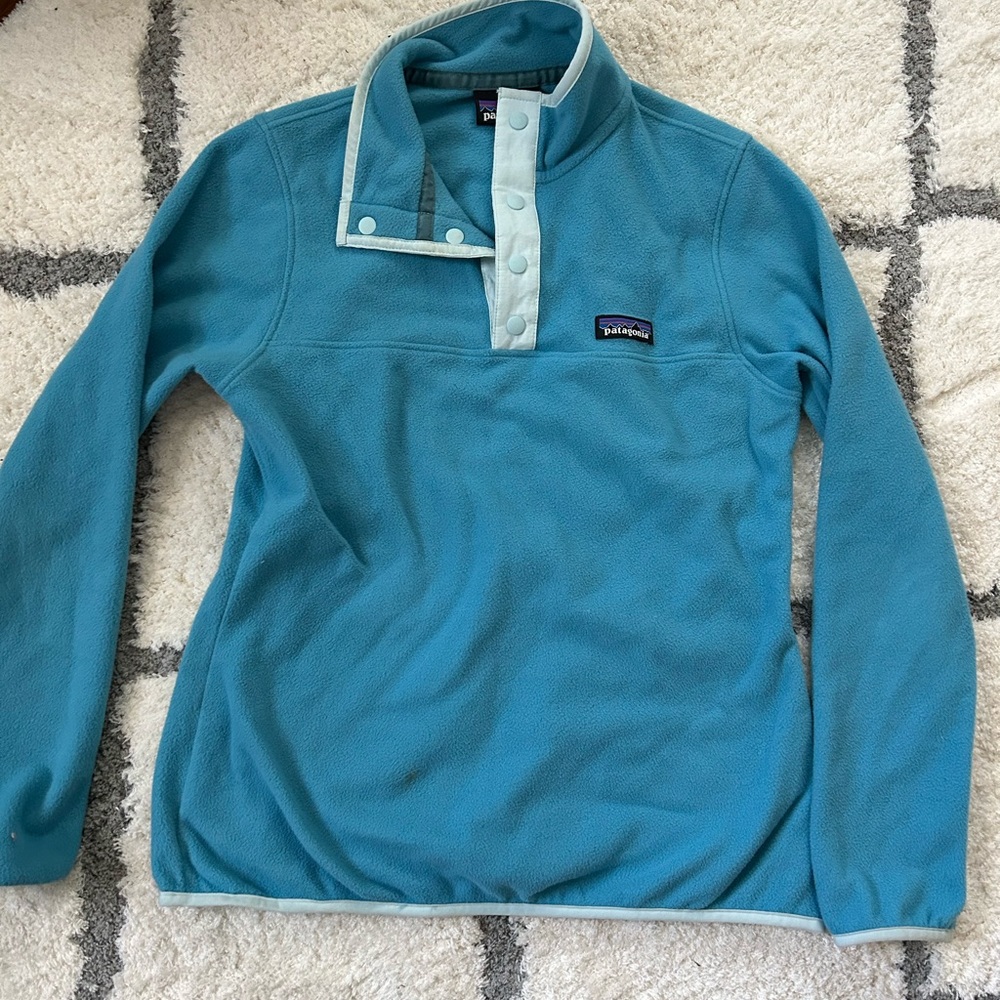 Blue patagonia fleece